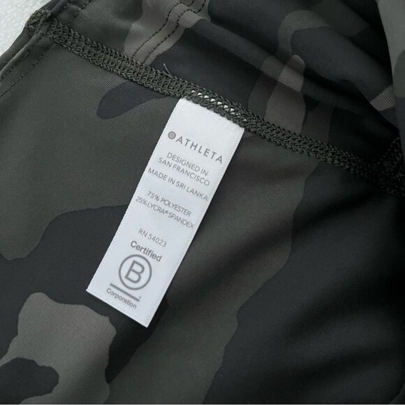 Athleta Ultimate 7/8 Tight Leggings in Green Camo, Size S NWOT - Picture 8 of 11